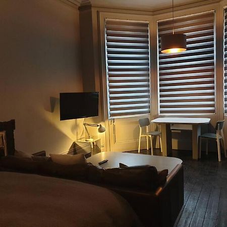 Elegant Studio In Central Hove - 5 Min Walk To Beach - 10 Min To Brighton Luaran gambar