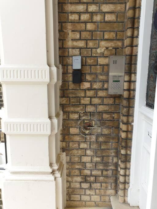 Elegant Studio In Central Hove - 5 Min Walk To Beach - 10 Min To Brighton Luaran gambar