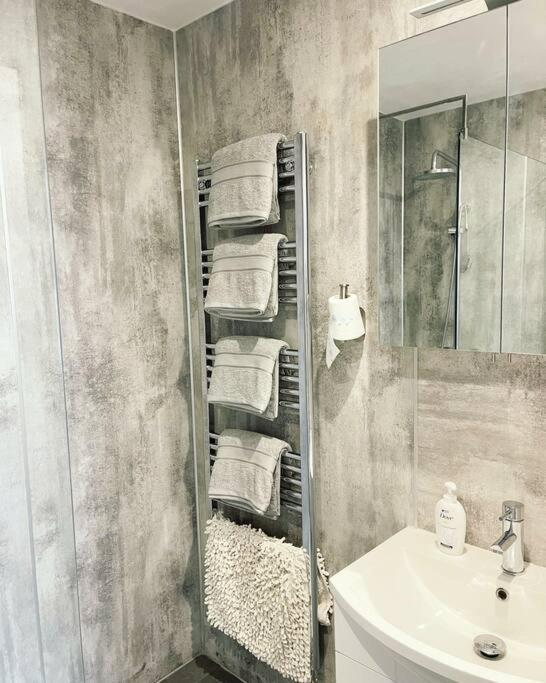 Elegant Studio In Central Hove - 5 Min Walk To Beach - 10 Min To Brighton Luaran gambar