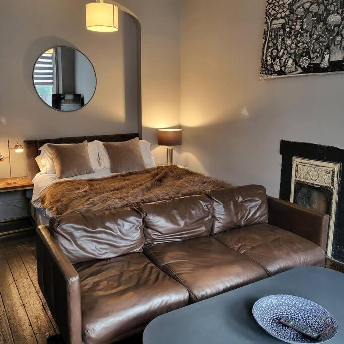 Elegant Studio In Central Hove - 5 Min Walk To Beach - 10 Min To Brighton Luaran gambar