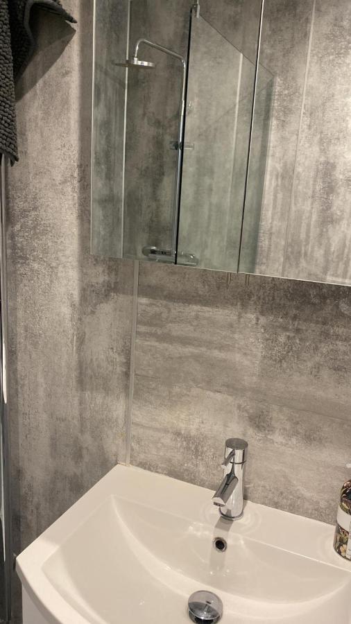 Elegant Studio In Central Hove - 5 Min Walk To Beach - 10 Min To Brighton Luaran gambar